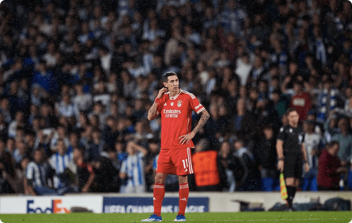 包含今晨葡超传出新动向，皇家社会回应争议，管理层表态：态度坚定，数据趋势出现新变化的词条