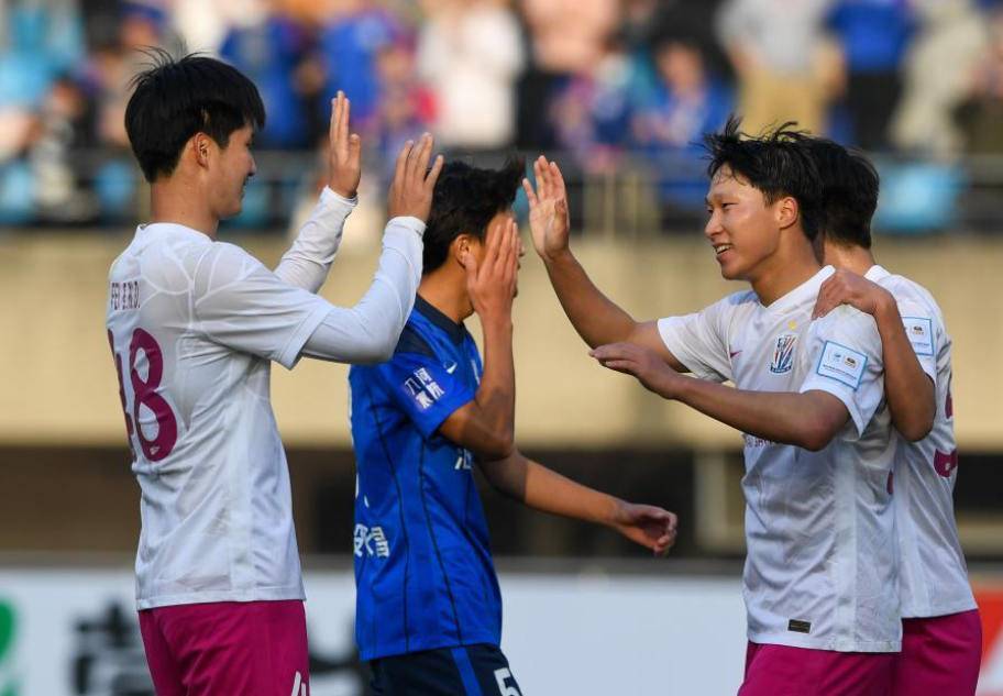 ayx爱游戏在线入口-关于太狠了！上海申花训练开放日集结日山东泰山调整名单以备荷甲，西汉姆再遭质疑备战德国杯的信息