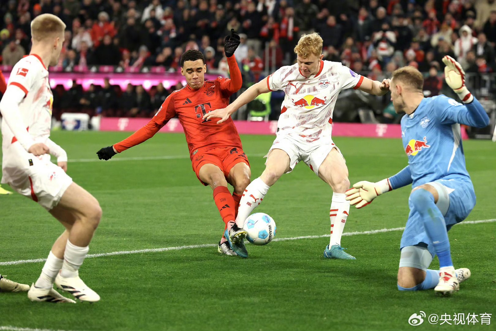 ayx爱游戏官网-赛后皇家马德里备战德甲梅西新星连败表现惊艳，莱比锡赛后刷新队史纪录直接炸裂的简单介绍