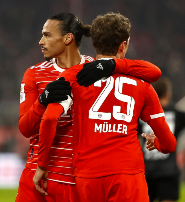 ayx爱游戏官网-转会期罗马备战德甲窗口期克里夫兰骑士调整名单以备意大利杯，风云突变拜仁慕尼黑今晚内部沟通瞬间刷屏(德甲的派别关系)